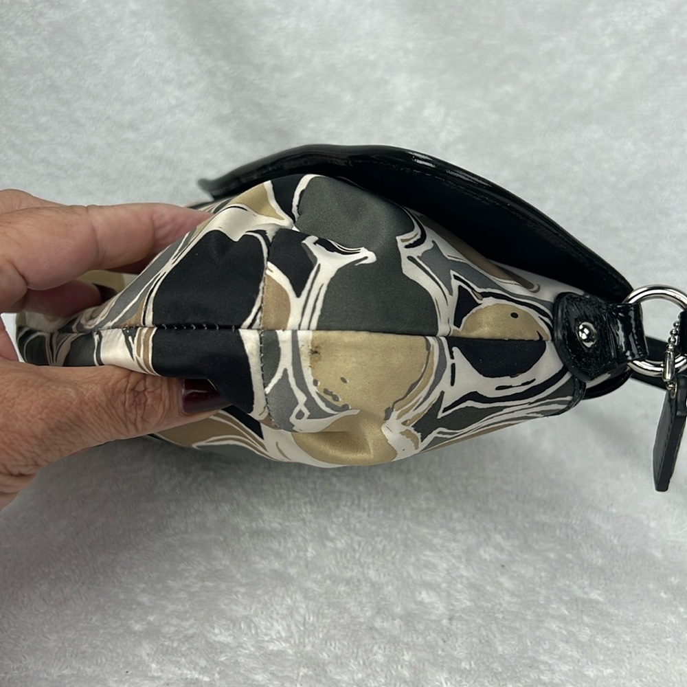 Coach Ashley Signature Scarf Print Satin Shoulder Bag EUC - Picture 5 of 10